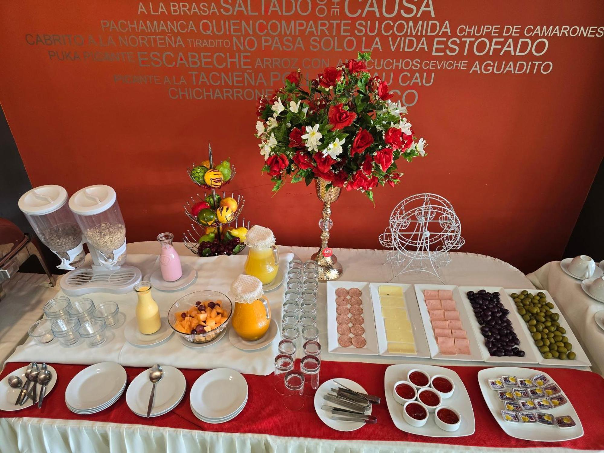 Pacific Suites Hotel Такна Екстериор снимка