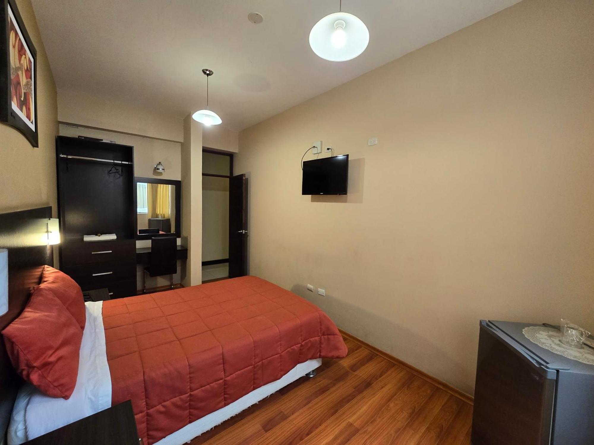 Pacific Suites Hotel Такна Екстериор снимка